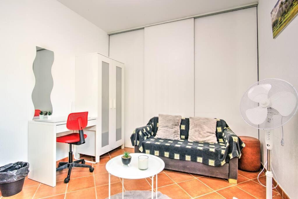 Appartement Grande Chambre Au Coeur De Montpellier Extérieur photo