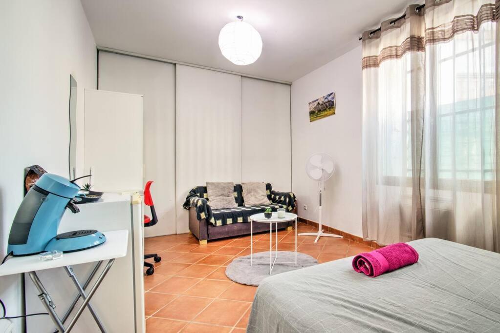 Appartement Grande Chambre Au Coeur De Montpellier Extérieur photo